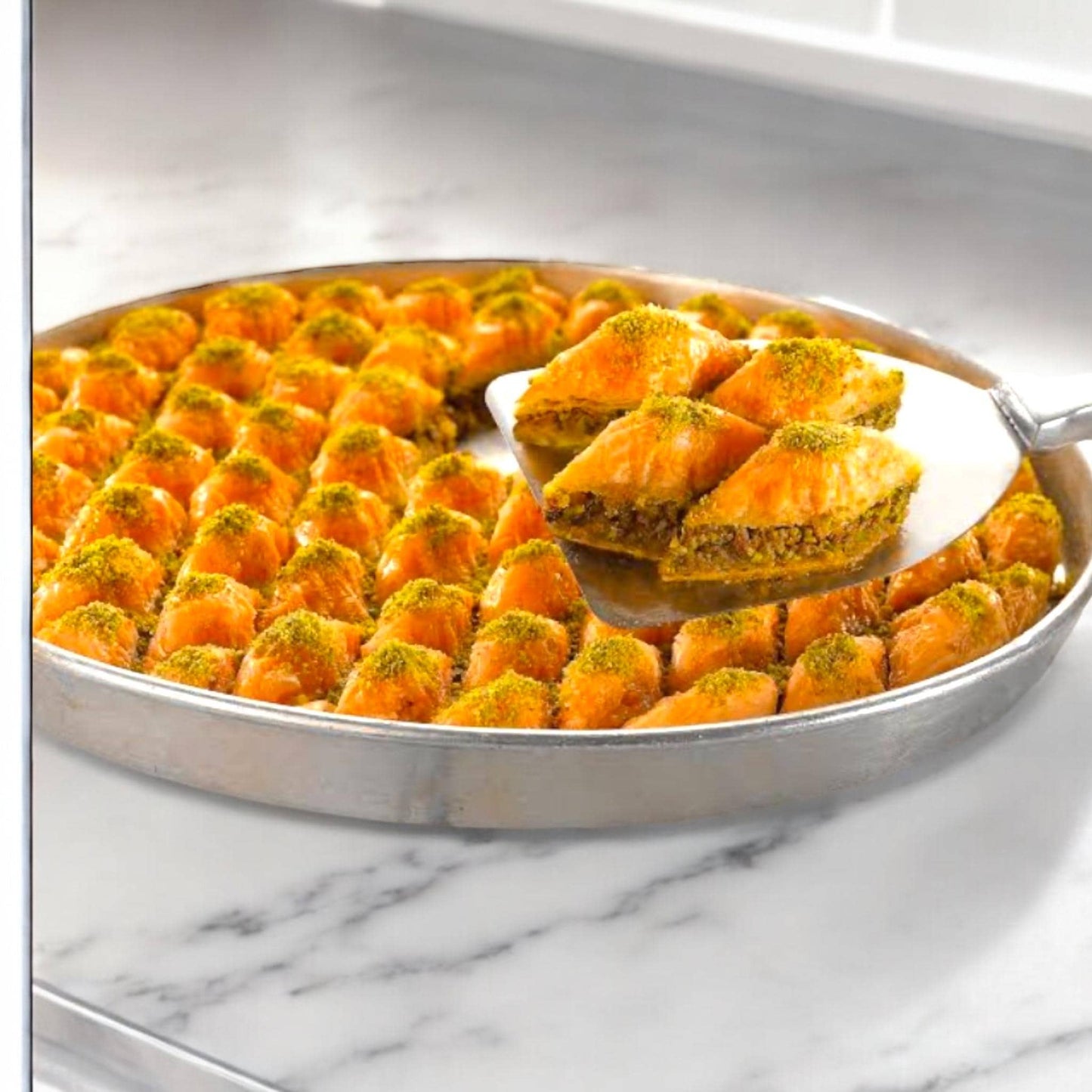 Baklava With Pistachio, Handmade Baked Goods, Baklava Gift Box, Fresh Baklava, Mediterranean Dessert, Pistachio Baklava, Turkish Baklava