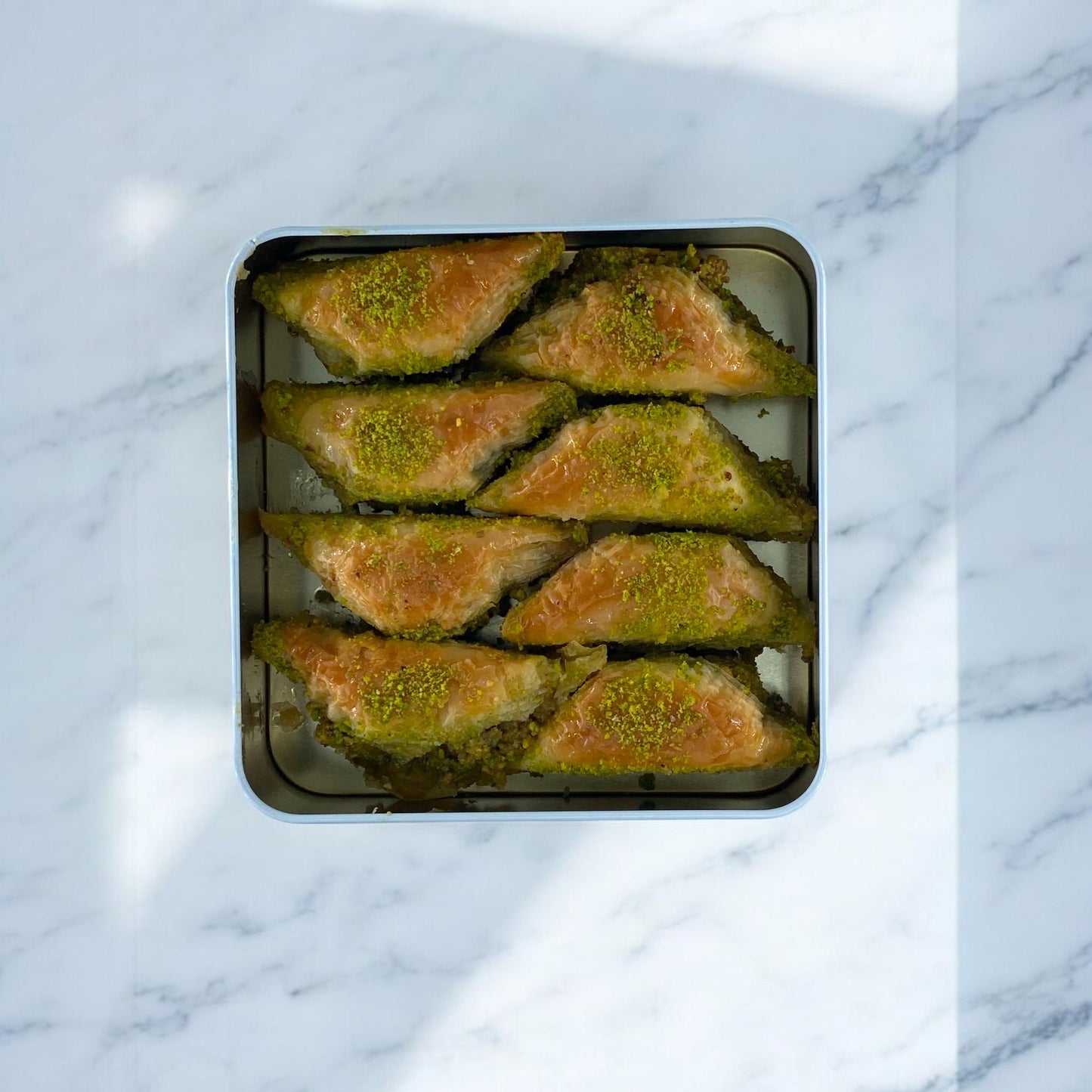 Baklava Pistachio Flavor Gift Box, Pistachio Baklava, Dessert Gift Box, Homemade Baklava, Baklava With Pistachio, Turkish Baklava Tin Box