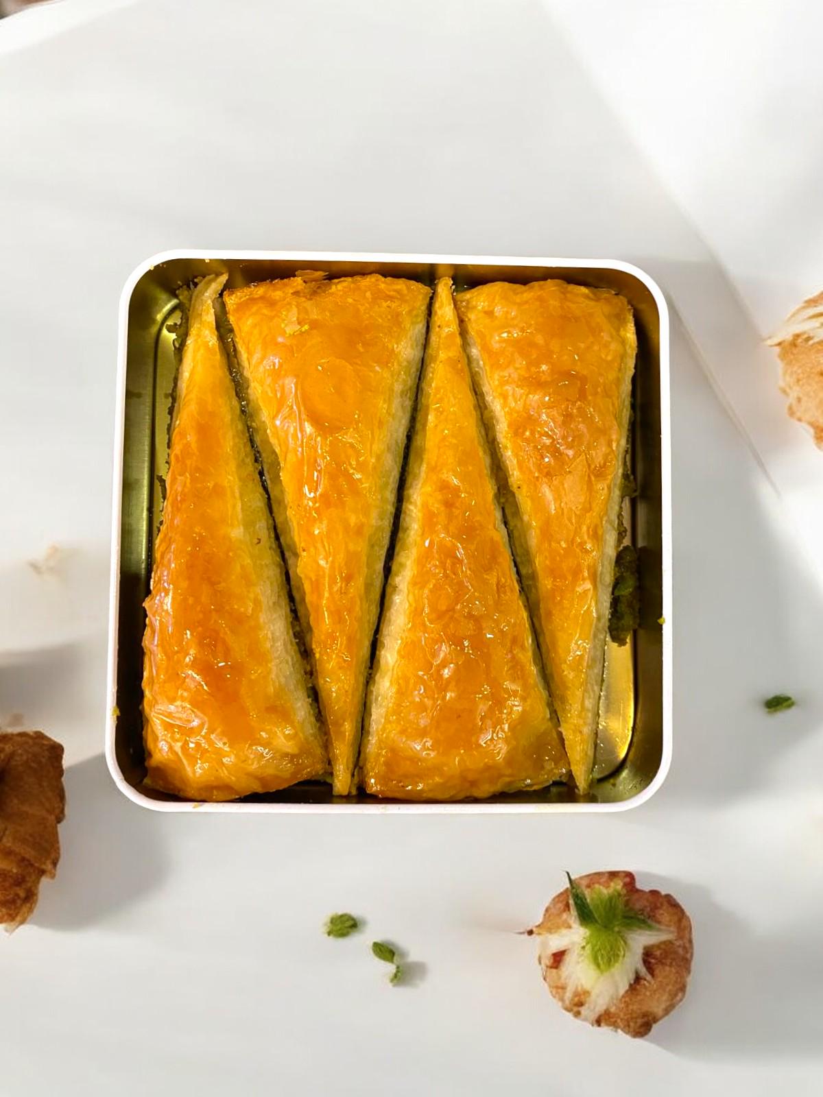 Baklava With Pistachio, Carrot Slice Baklava,Turkish Dessert, Baklava Gift Box, Homemade Baklava, Fresh Baklava, Turkish Pastry