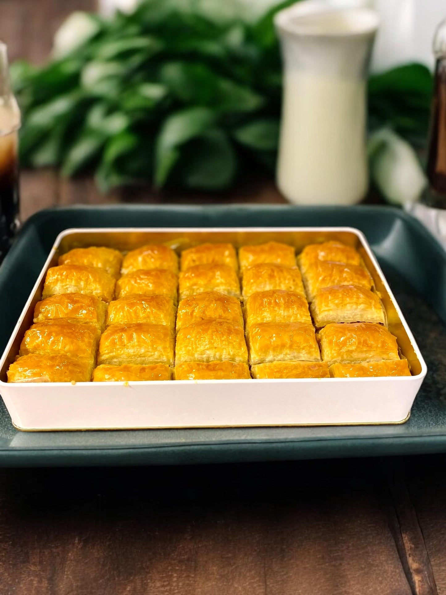 Trend Baklava Premium Walnut Baklava Tin Box, Handmade Turkish Dessert, Layered & Rich in Flavor, Authentic Middle Eastern Sweet Gift Box