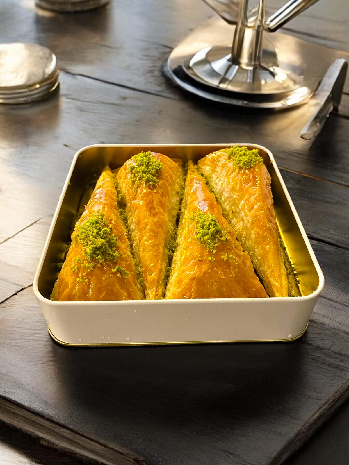 Baklava With Pistachio, Carrot Slice Baklava,Turkish Dessert, Baklava Gift Box, Homemade Baklava, Fresh Baklava, Turkish Pastry