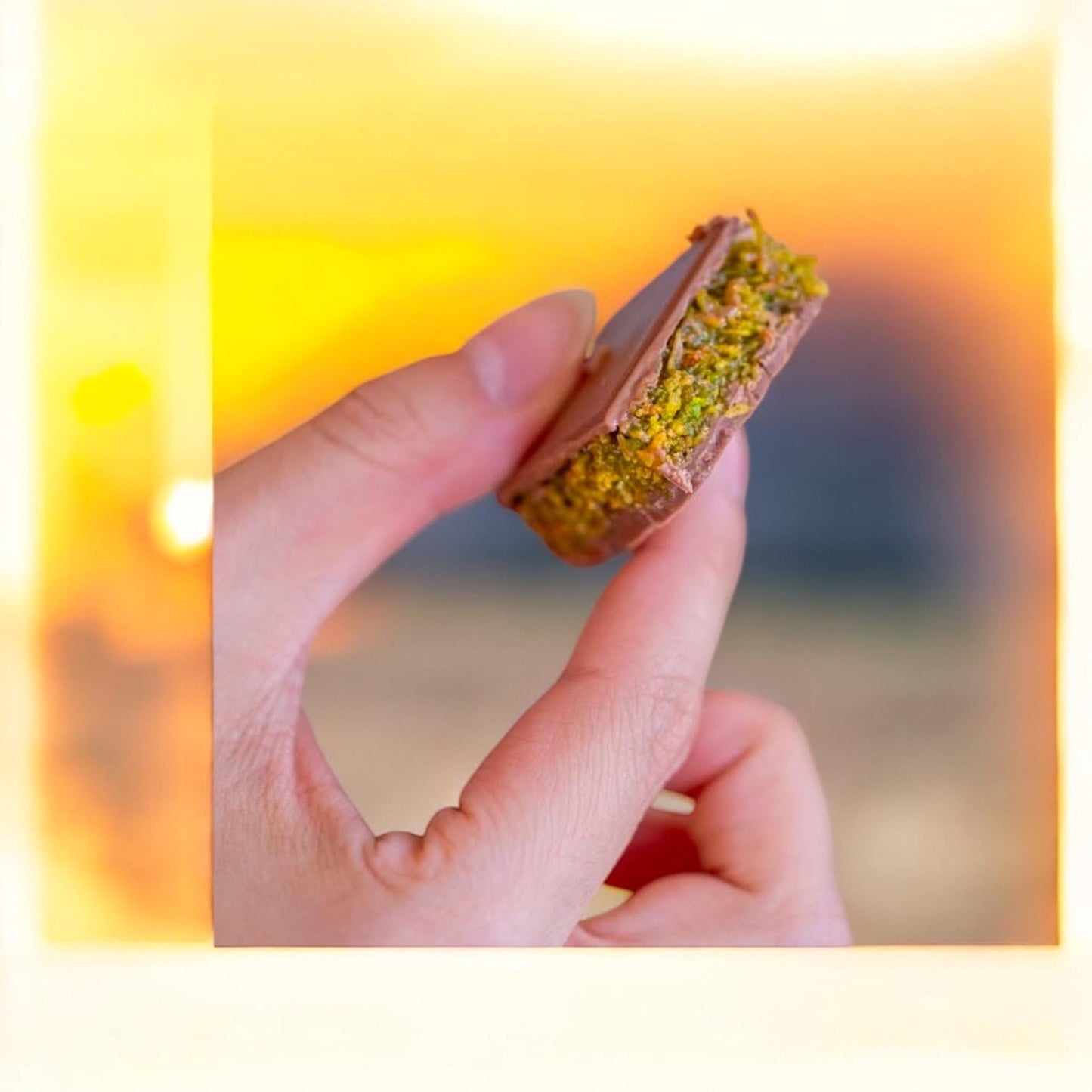 Dubai Chocolate Bar Pistachio, Kunafa Chocolate Bar, Chocolate Dubai Bar, Pistachio Cream Dubai, Knafeh Chocolate Pistachio Bar, 7.05 oz 2X