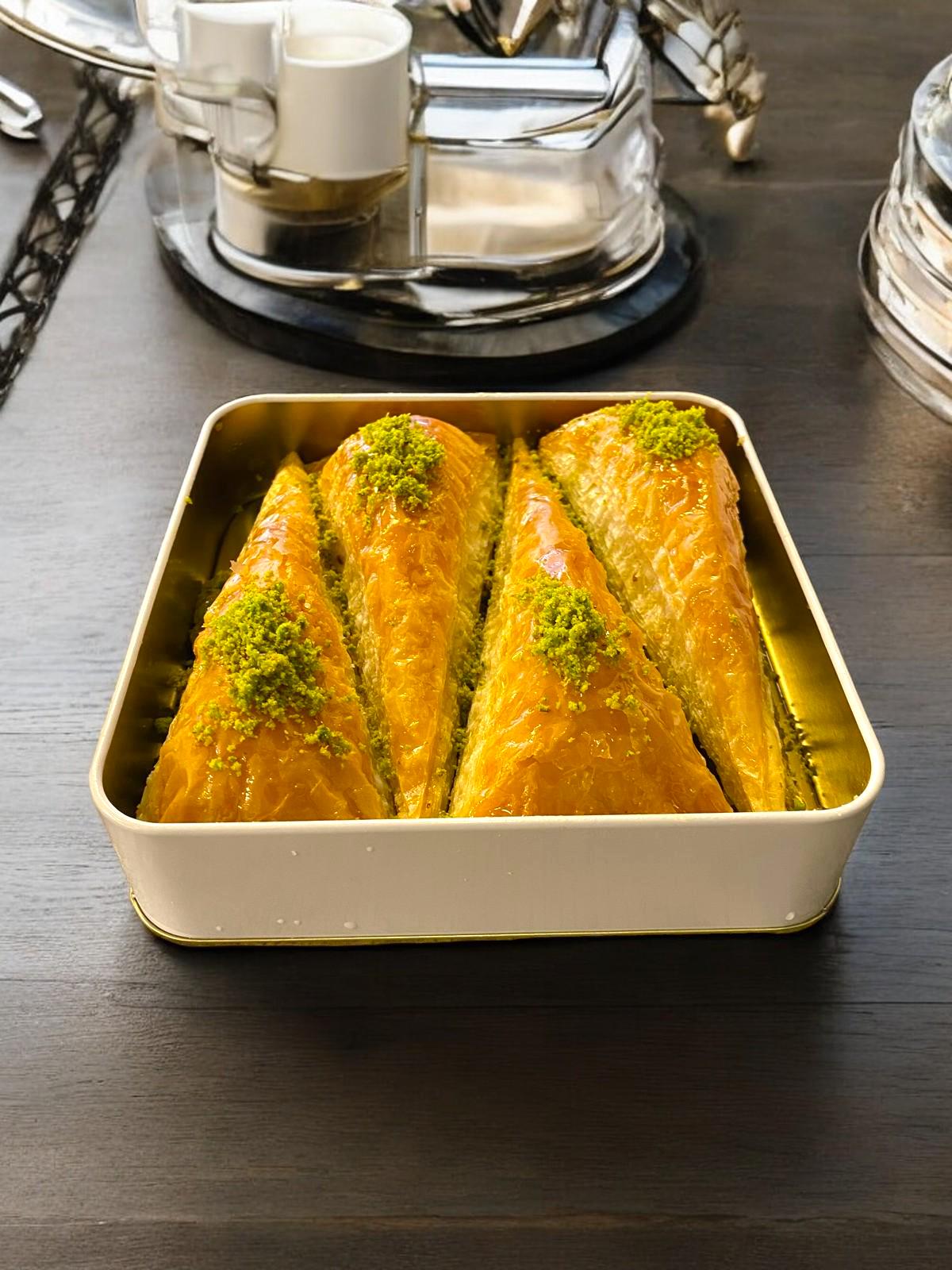 Baklava With Pistachio, Carrot Slice Baklava,Turkish Dessert, Baklava Gift Box, Homemade Baklava, Fresh Baklava, Turkish Pastry