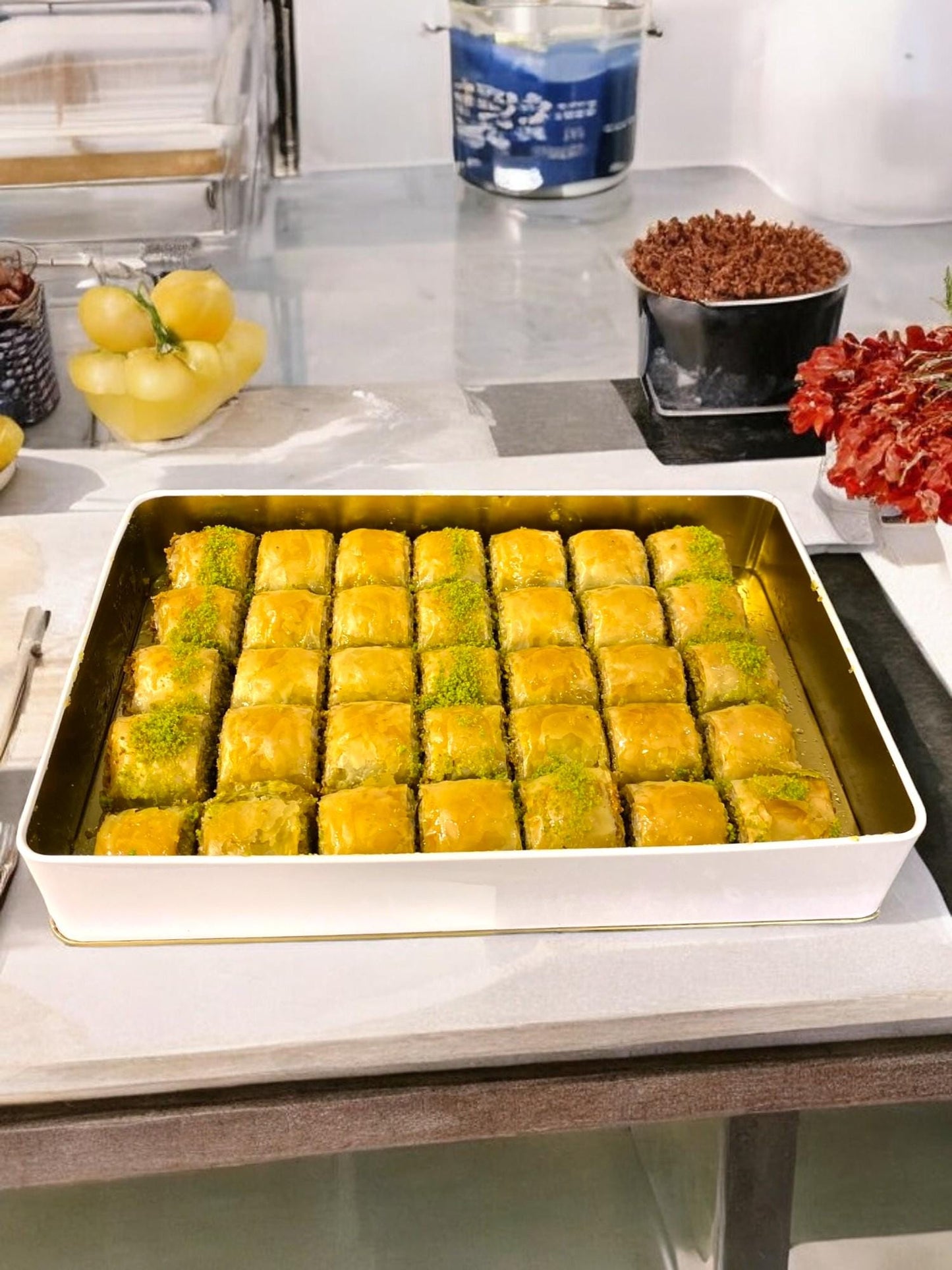 Turkish Mini Baklava With Pistachio, Personalized Gift Baklava, Baklava Free Shipping Tin Box, Homemade Baklava, Turkish Baklava Gift Box