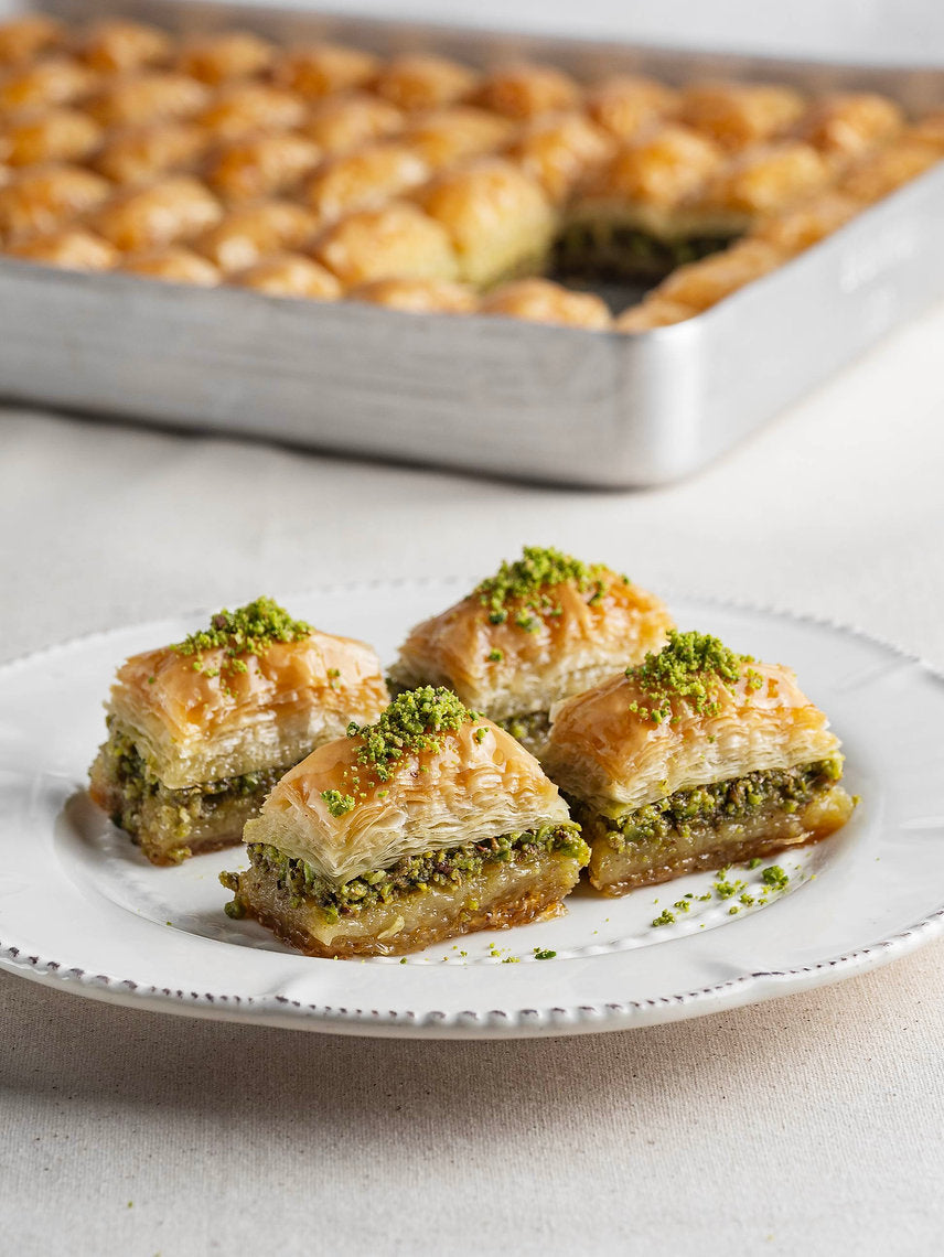Baklava With Pistachio Gift Tin Box 1.1 Lb 12 Piece