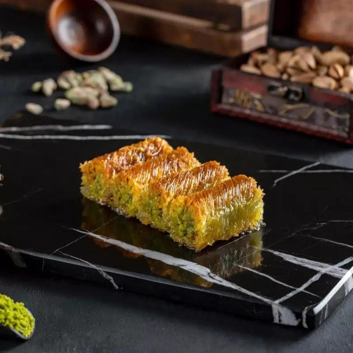 Turkish Pistachio Knafah, Turkish Pistachio Kadayif, Handmade Pistachio Knafah, Food Theme Gift, Dessert Box, Turkish Mixed  Dessert Tin Box
