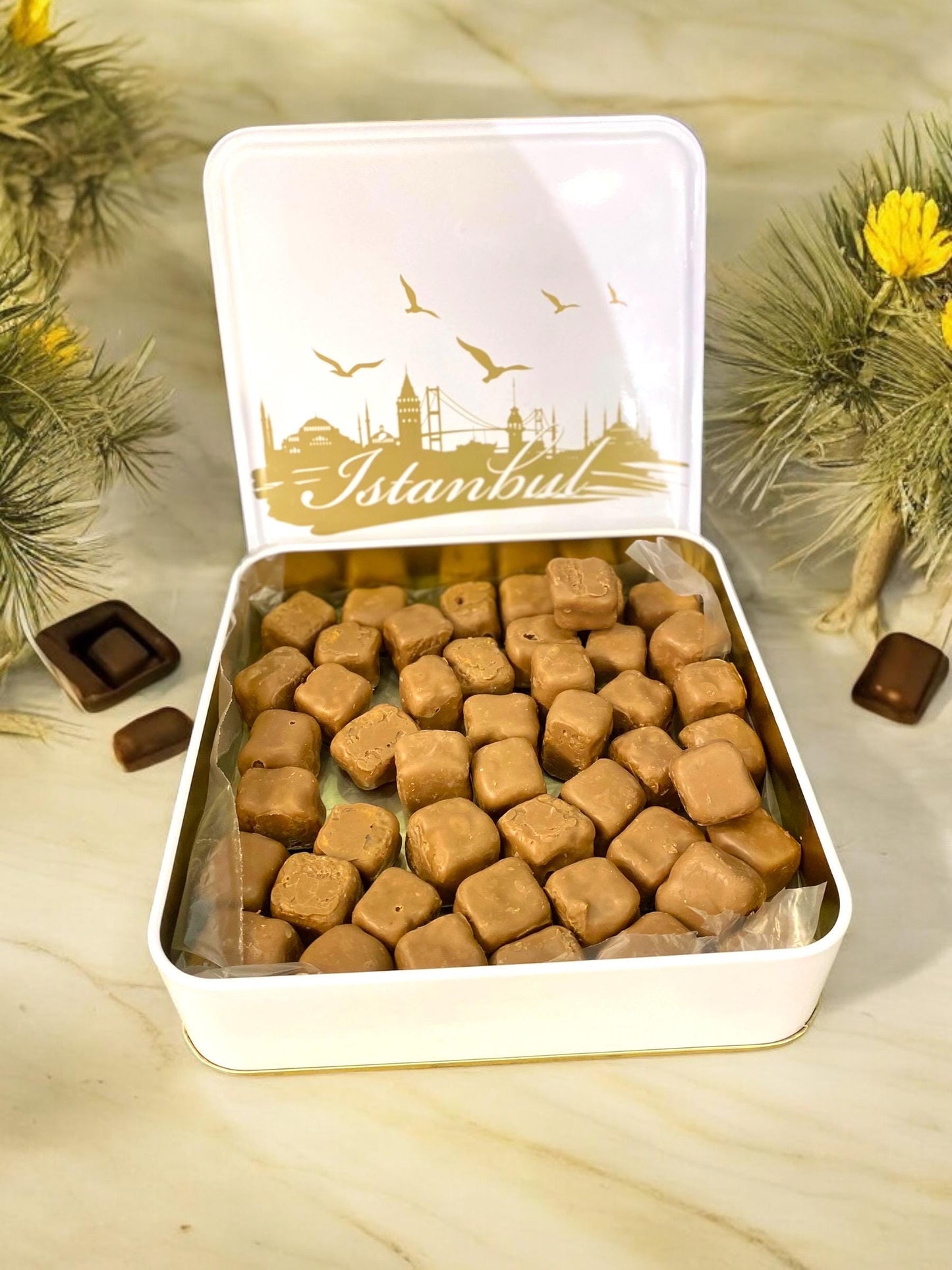 Turkish Delight With Pistachio Tin Box, Gourmet Chocolate Candy, Turkish Delight Gift Box, Soft Candy, Fudge Chocolate Covered Dessert
