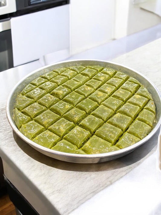Turkish Baklava With Pistachio, Special Turkish Baklava Gift Box, Personalized Dessert Gift, Delicious Special Pistachio Honey Baklava