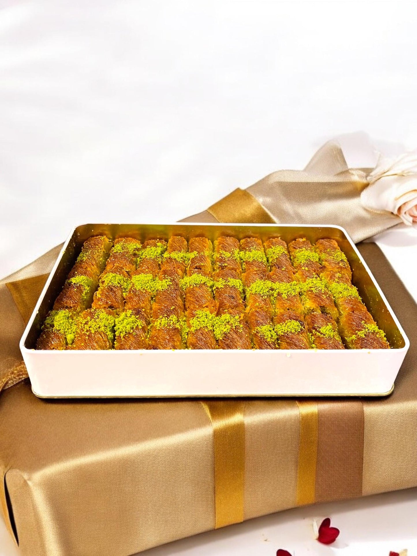 Turkish Pistachio Knafah, Turkish Pistachio Kadayif, Handmade Pistachio Knafah, Food Theme Gift, Dessert Box, Turkish Mixed  Dessert Tin Box