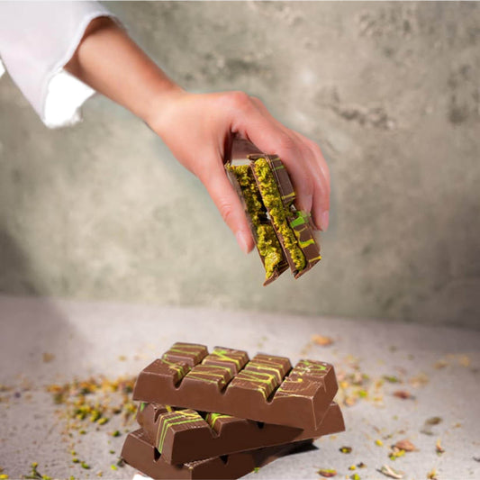 Dubai Chocolate Bar Pistachio,Kunafa Chocolate Bar,Chocolate Dubai Bar,Pistachio Cream Dubai,Chocolate Knafeh Chocolate Pistachio Bar,7 oz