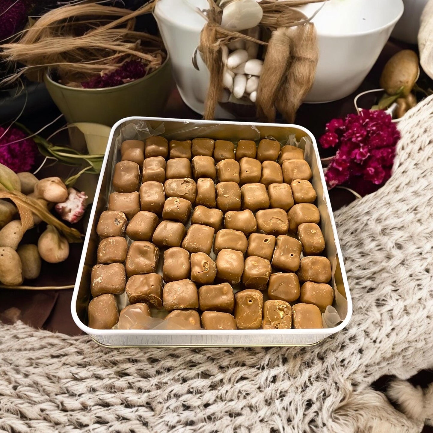 Turkish Delight With Pistachio Tin Box, Gourmet Chocolate Candy, Turkish Delight Gift Box, Soft Candy, Fudge Chocolate Covered Dessert