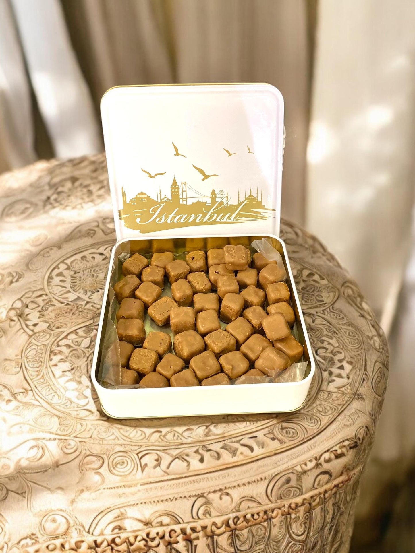 Turkish Delight With Pistachio Tin Box, Gourmet Chocolate Candy, Turkish Delight Gift Box, Soft Candy, Fudge Chocolate Covered Dessert