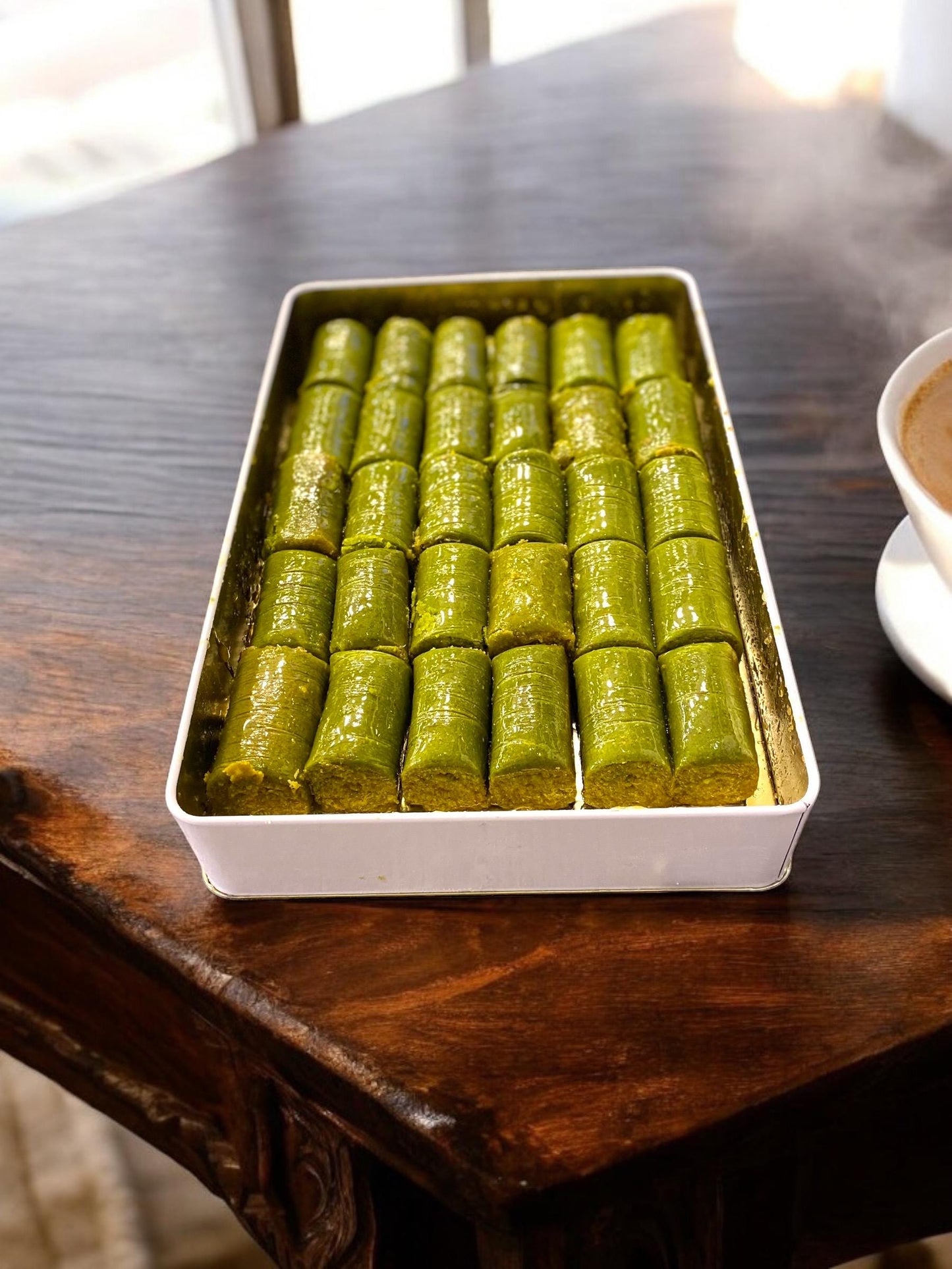 Turkish Baklava With Pistachio Gift Tin Box, Thin Dough with Lots of Pistachios Baklava, Custom Tin Gift Box, Delicious Pistachio Dessert