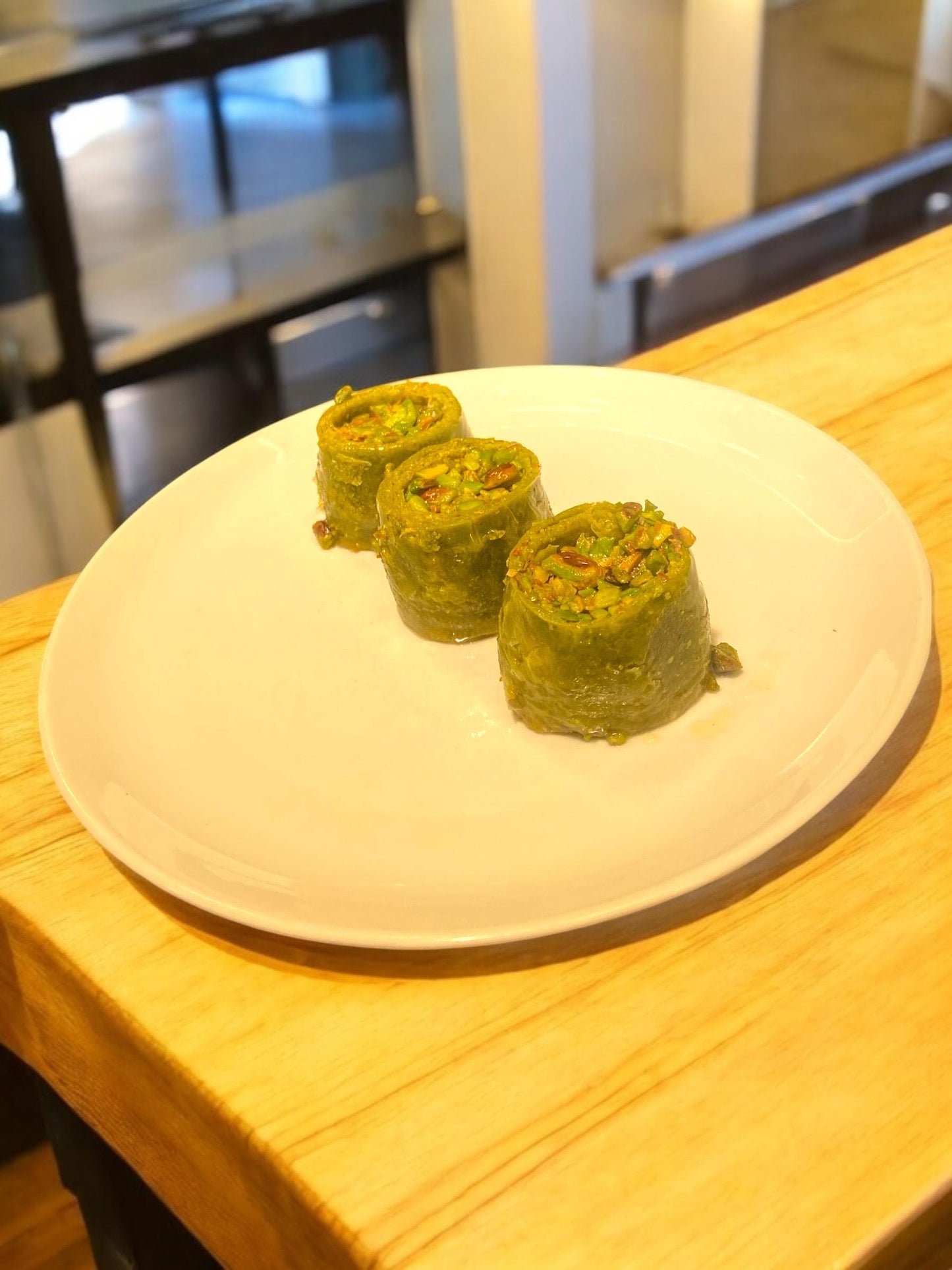 Turkish Baklava With Pistachio, Thin Dough with Lots of Pistachios Baklava Custom Tin Gift Box, Delicious Pistachio Dessert Gourmet Basket