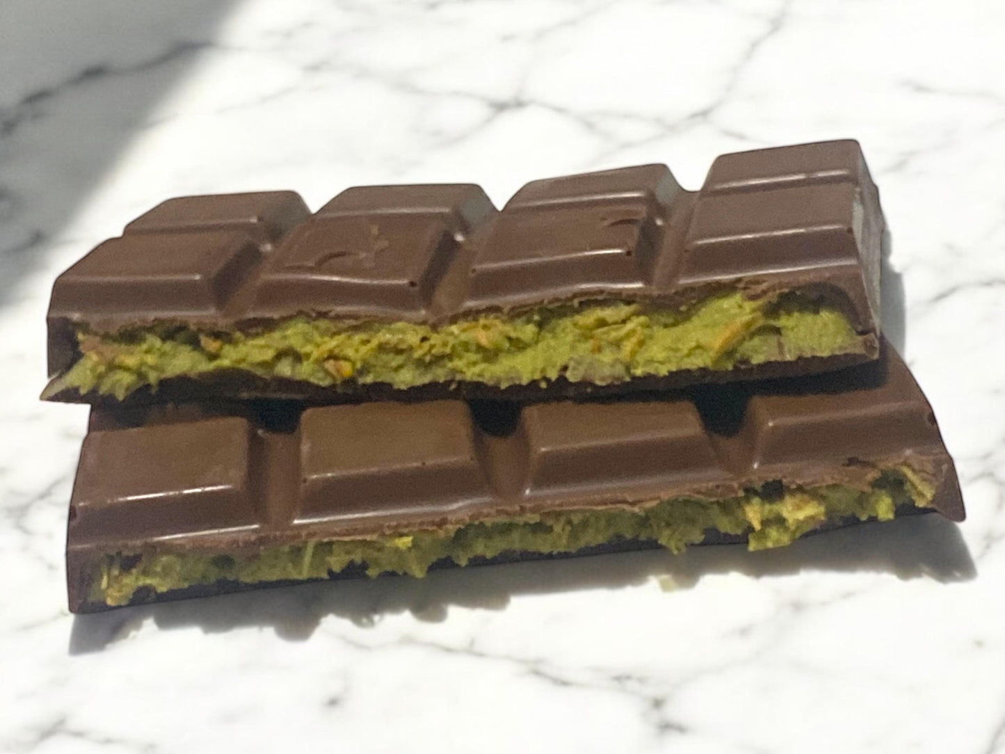 Dubai Chocolate Bar Pistachio, Kunafa Chocolate Bar, Chocolate Dubai Bar, Pistachio Cream Dubai, Knafeh Chocolate Pistachio Bar, 3.05 oz